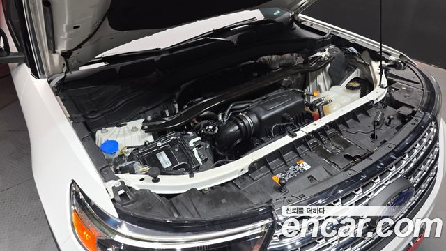 Ford Explorer (VI) 2.3 LimIted 4WD 2020 — фото 6