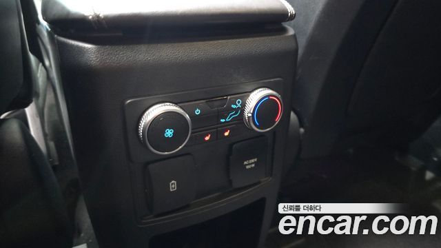 Ford Explorer (VI) 2.3 LimIted 4WD 2020 — фото 20