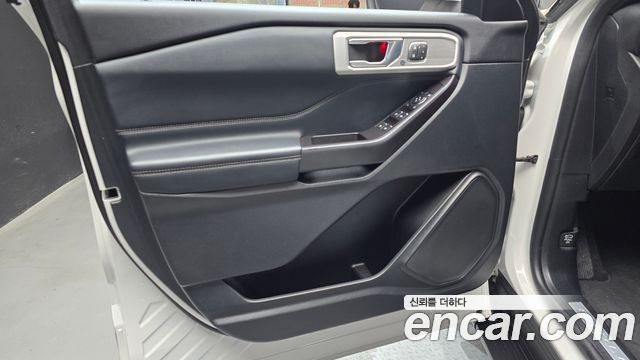 Ford Explorer (VI) 2.3 LimIted 4WD 2020 — фото 24