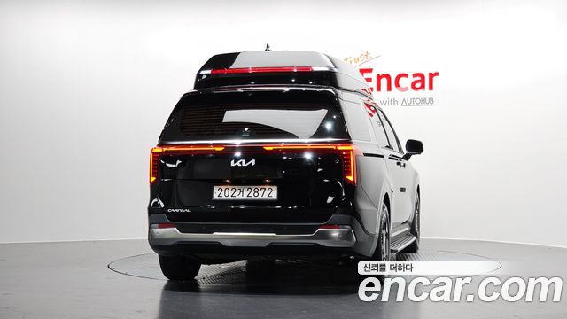 Kia Carnival (IV) Gasoline 4-Seater Hi Limousine Signature 2025 — фото 4