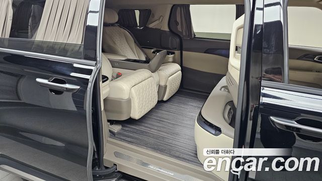 Kia Carnival (IV) Gasoline 4-Seater Hi Limousine Signature 2025 — фото 11