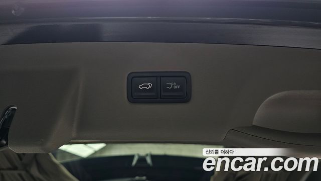 Kia Carnival (IV) Gasoline 4-Seater Hi Limousine Signature 2025 — фото 15