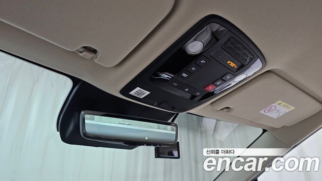 Kia Carnival (IV) Gasoline 4-Seater Hi Limousine Signature 2025 — фото 18