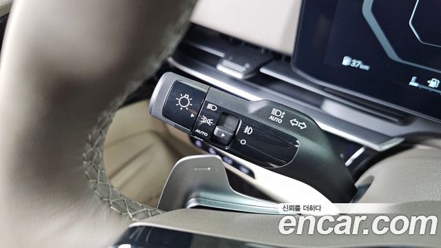 Kia Carnival (IV) Gasoline 4-Seater Hi Limousine Signature 2025 — фото 27