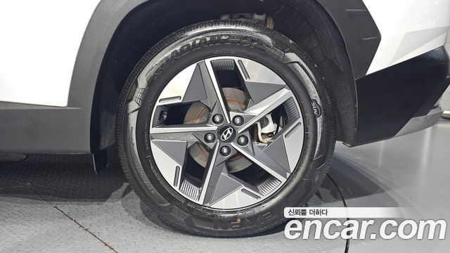 Hyundai Tucson (NX4) Gasoline 1.6 Turbo 2WD Inspiration 2024 — фото 5