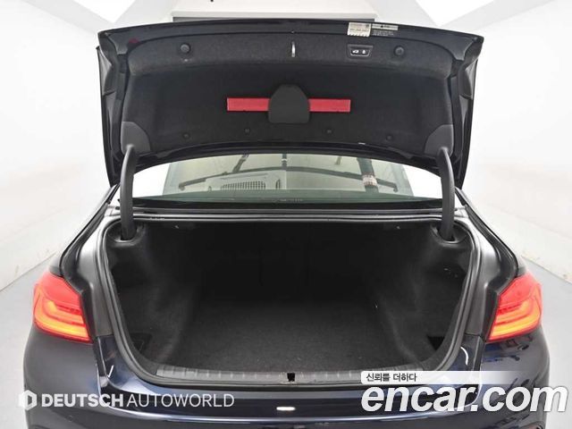 BMW 5 Series (G30) 520d M Sport Package Plus 2018 — фото 23