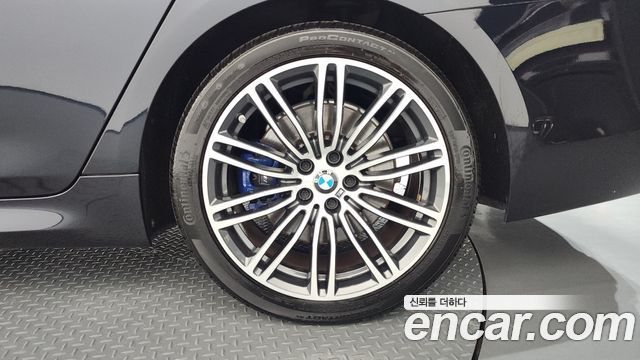 BMW 5 Series (G30) 530i M Sport Package Plus 2019 — фото 27