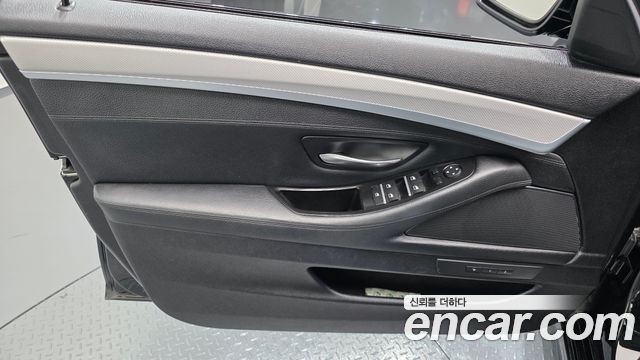 BMW 5 Series (F10) 528i M Sport 2013 — фото 24