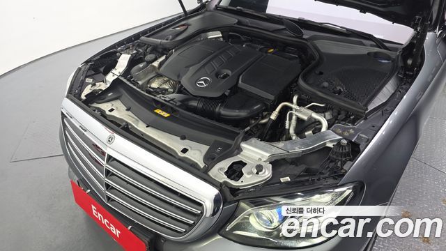 Mercedes-Benz E-Class (W213) E220d 4MATIC Exclusive 2019 — фото 6