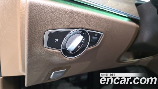 Mercedes-Benz E-Class (W213) E220d 4MATIC Exclusive 2019 — фото 14