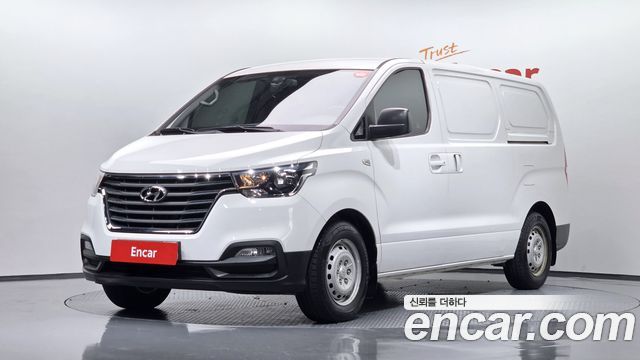 Hyundai Grand Starex Van 3-Seater Style