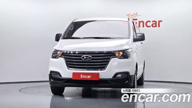 Hyundai Grand Starex Van 3-Seater Style 2021 — фото 3