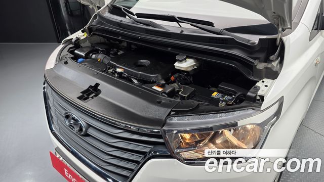 Hyundai Grand Starex Van 3-Seater Style 2021 — фото 6