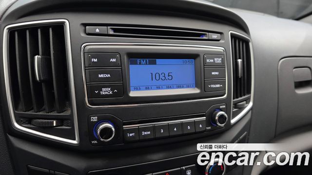 Hyundai Grand Starex Van 3-Seater Style 2021 — фото 14
