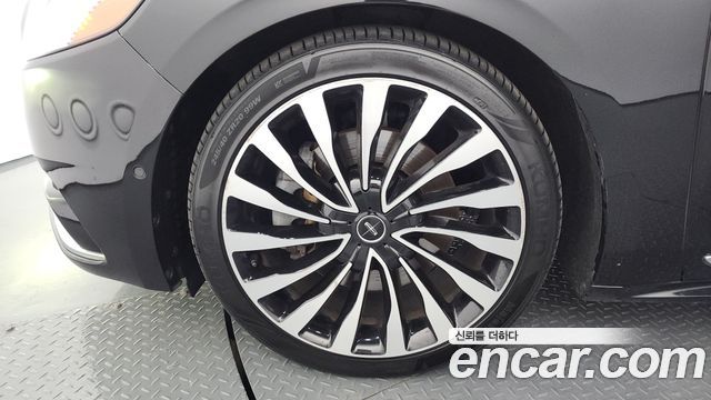 Lincoln Continental (X) 3.0 Black Label AWD 2020 — фото 5