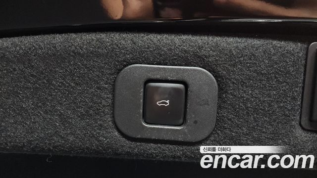 Lincoln Continental (X) 3.0 Black Label AWD 2020 — фото 23