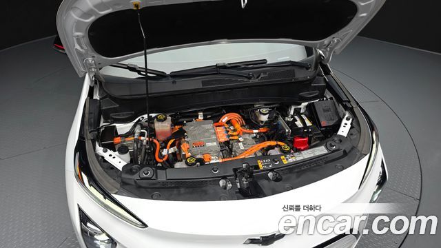 Chevrolet Bolt EUV Redline 2023 — фото 6