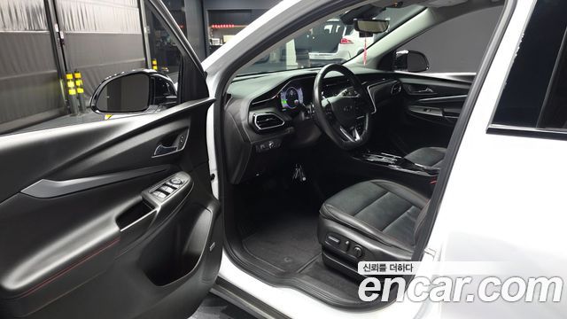 Chevrolet Bolt EUV Redline 2023 — фото 10