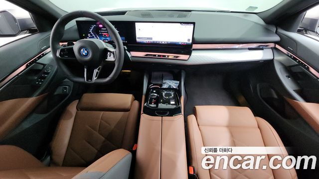 BMW 5 Series (G60) 530e xDrive M Sport 2025 — фото 7