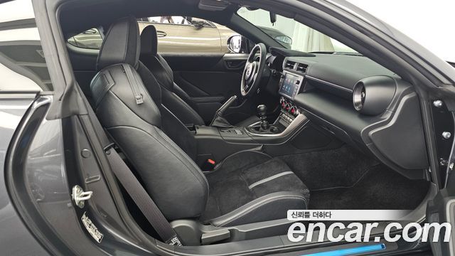 Toyota GR86 2.4 Premium 2025 — фото 11