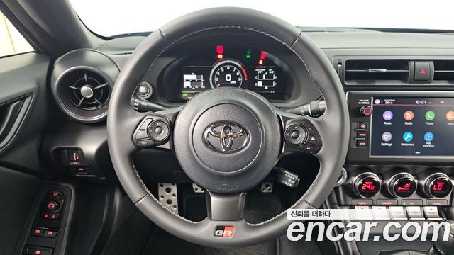 Toyota GR86 2.4 Premium 2025 — фото 13