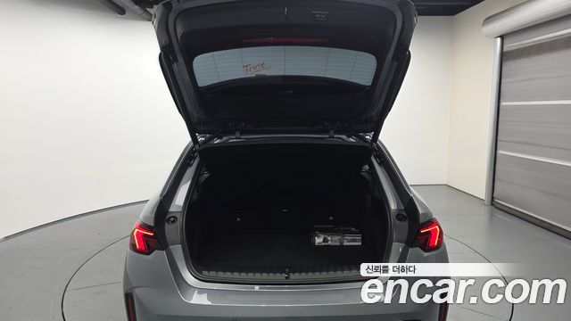 BMW 1 Series (F70) 120 M Sport 2025 — фото 20
