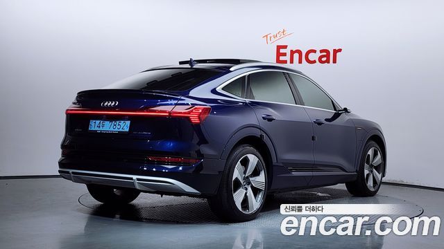 Audi e-tron 55 Quattro Sportback 2022 — фото 2