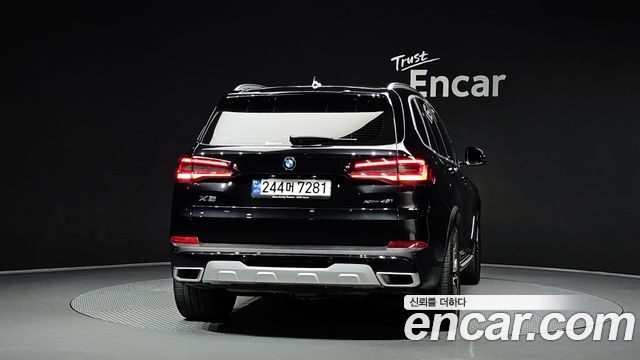 BMW X5 (G05) xDrive 40i xLine 2023 — фото 4
