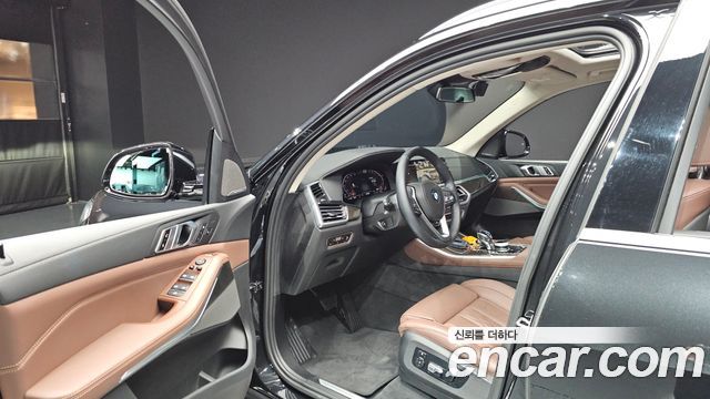 BMW X5 (G05) xDrive 40i xLine 2023 — фото 10