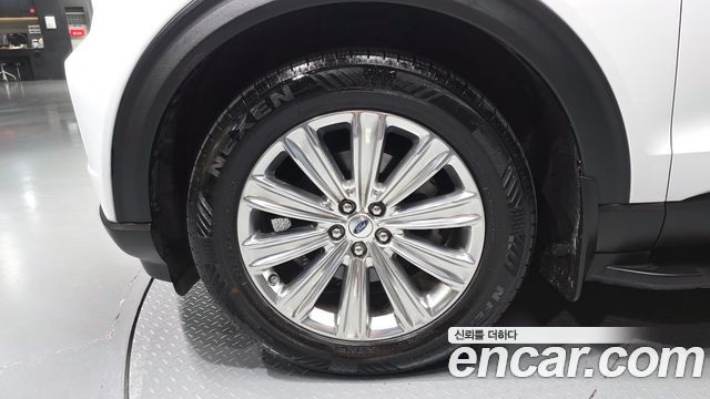 Ford Explorer (VI) 2.3 LimIted 4WD 2020 — фото 5