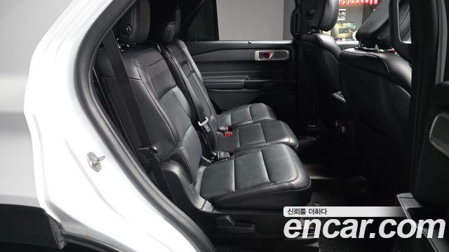 Ford Explorer (VI) 2.3 LimIted 4WD 2020 — фото 12