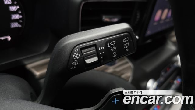 Ford Explorer (VI) 2.3 LimIted 4WD 2020 — фото 20