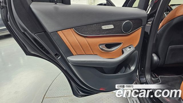 Mercedes-Benz GLC-Class (X253) GLC300e 4MATIC Coupe 2021 — фото 25