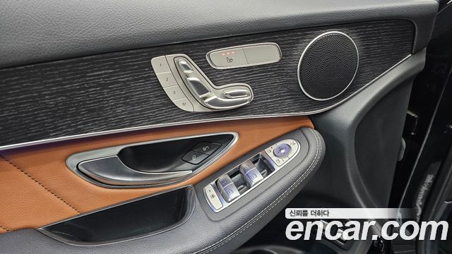 Mercedes-Benz GLC-Class (X253) GLC300e 4MATIC Coupe 2021 — фото 29