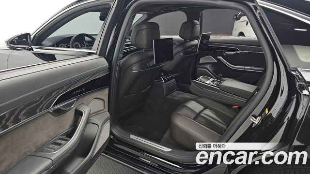 Audi A8 (D5) 60 TFSI Quattro LWB 2021 — фото 12