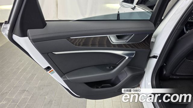 Audi A6 (C8) 40 TDI Quattro Premium 2021 — фото 31