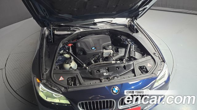 BMW 5 Series (F10) 528i xDrive Luxury 2014 — фото 6