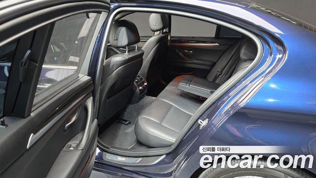 BMW 5 Series (F10) 528i xDrive Luxury 2014 — фото 11