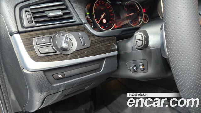 BMW 5 Series (F10) 528i xDrive Luxury 2014 — фото 14