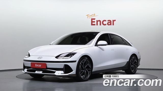 Hyundai Ioniq 6 Long Range AWD Exclusive + 2023 — фото 1