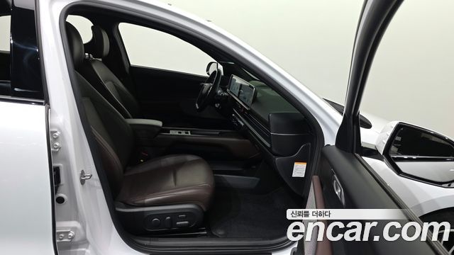 Hyundai Ioniq 6 Long Range AWD Exclusive + 2023 — фото 11