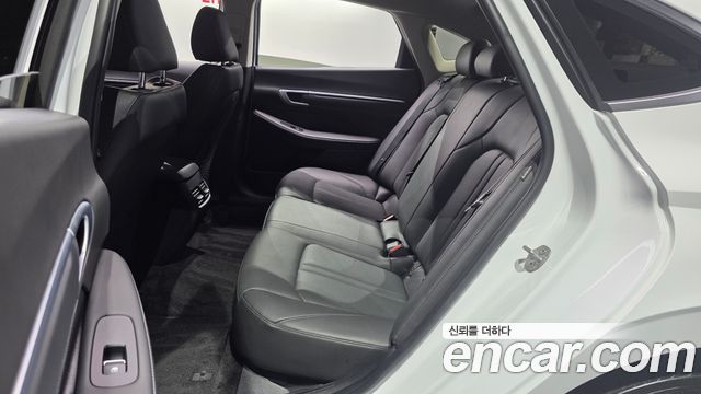 Hyundai Sonata The Edge (DN8) 2.0 Exclusive 2024 — фото 15