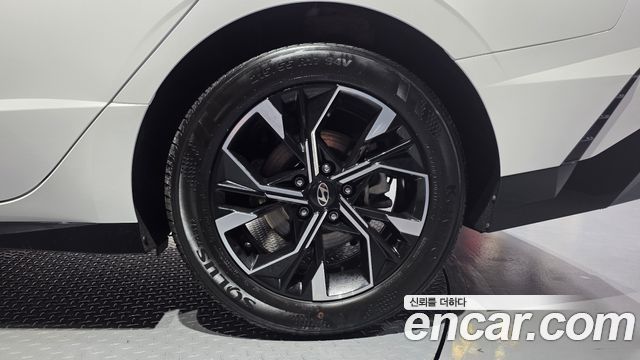 Hyundai Sonata The Edge (DN8) 2.0 Exclusive 2024 — фото 27