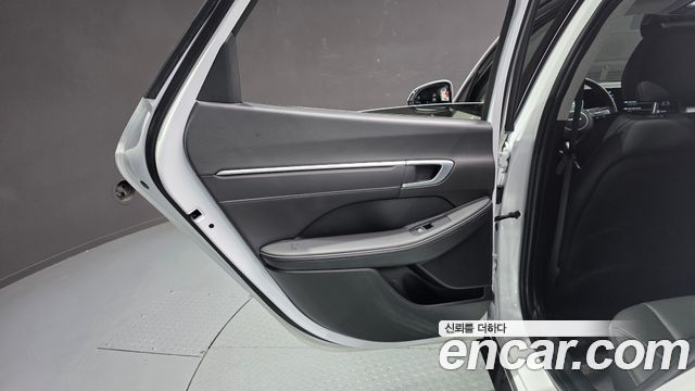 Hyundai Sonata The Edge (DN8) 2.0 Exclusive 2024 — фото 31