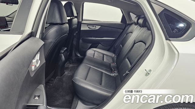 Kia K3 (II) 1.6 Prestige 2022 — фото 11
