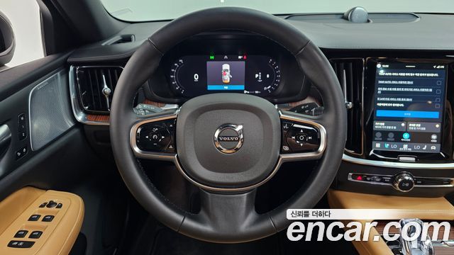 Volvo S60 (III) B5 Ultra Bright 2025 — фото 13