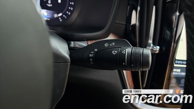 Volvo S60 (III) B5 Ultra Bright 2025 — фото 29