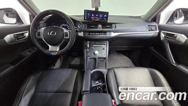 Lexus CT200h 1.8 Compact Trendy ZWA10 2013 — фото 7