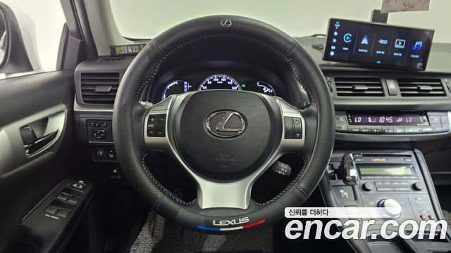 Lexus CT200h 1.8 Compact Trendy ZWA10 2013 — фото 13