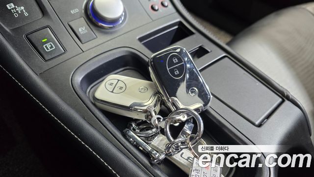 Lexus CT200h 1.8 Compact Trendy ZWA10 2013 — фото 18